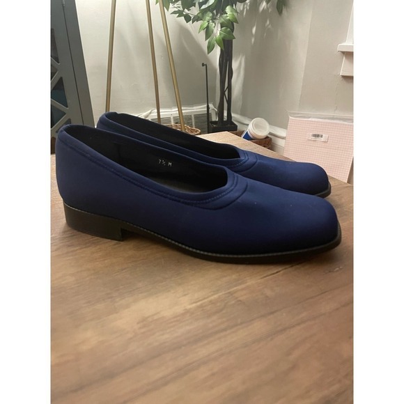 Andre Assous Neopreen Flats - Picture 5 of 7